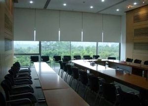 會議室遮光隔熱卷簾